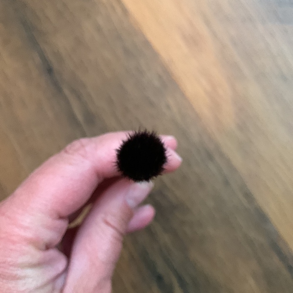 Sephora PRO Rounded Crease Brush - Picture 2 of 3